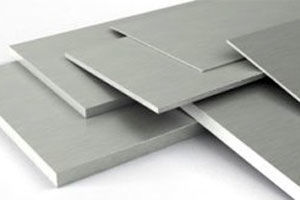 Алюмінієвий металопрокат Смуга алюмінієва електротехнічна АД0 60*10 мм поверхня Б.П міра 3;6 м
