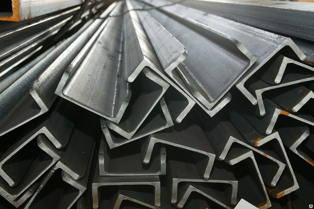 Чёрный металлопрокат Швеллер стальной