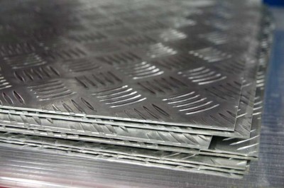 Алюминиевый металлопрокат Алюминиевый лист рифленый «Квинтет» 1050 размер 1500х3000 толщина 3,0 мм