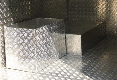 Алюминиевый металлопрокат Лист алюминиевый рифленый «квинтет» 1050 размер 1000х2000 толщина 5,0 мм