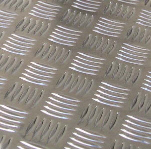 Алюминиевый металлопрокат Лист алюминиевый рифленый «Квинтет» 1050 размер 1500х4000 толщина 3,0 мм