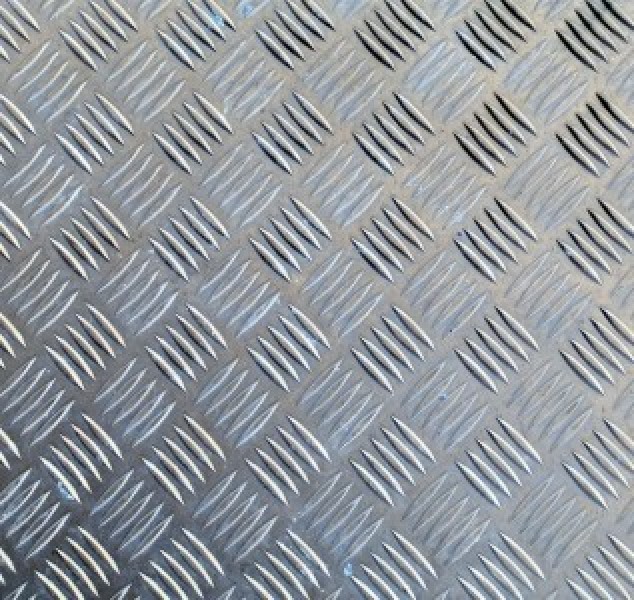Алюминиевый металлопрокат Лист алюминиевый рифленый «Квинтет» 1050 размер 1500х3000 толщина 6,0 мм